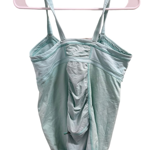 ❤️Lululemon tank with built in bra - Aqua - Picture 3 of 6